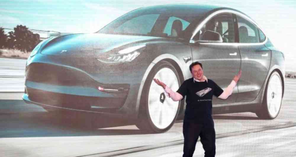 Cómo logró Tesla convertirse en la segunda empresa automotriz del mundo