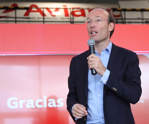 Avianca dice que su funcionamiento está en duda debido a la crisis del covid-19