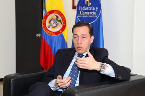 SIC ordena a TikTok cumplir con estándar colombiano de protección de datos personales